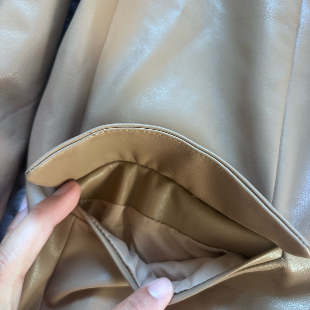 NWT Forever 21 faux Leather Blazer taupe size medium - Picture 5 of 10